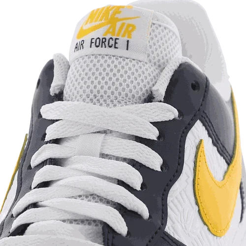 Nike Air Force 1 '07 men’s side view