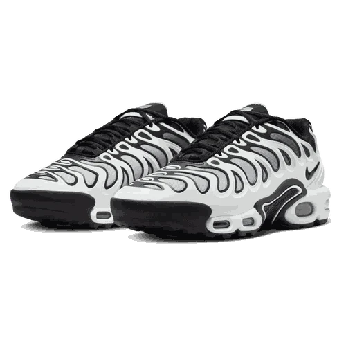 Nike Air Max Plus Drift women’s side view