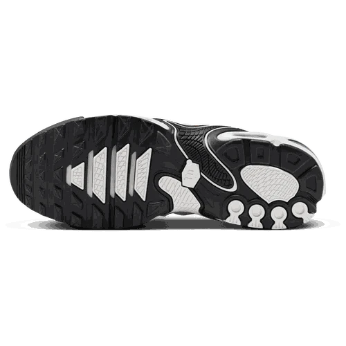 Nike Air Max Plus Drift women’s side view
