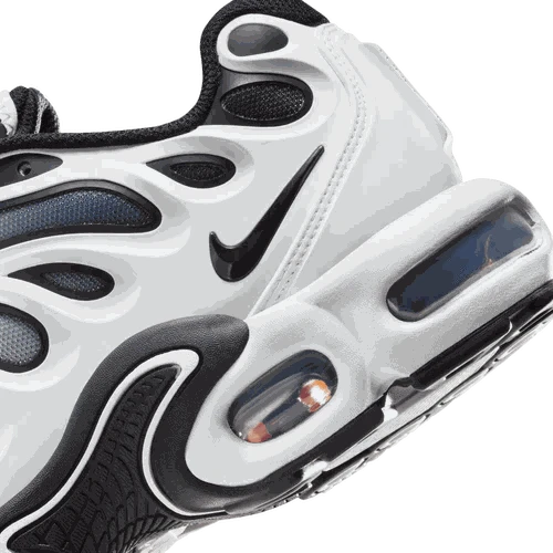 Nike Air Max Plus Drift women’s side view