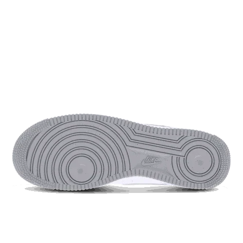 Nike Air Force 1 '07 men’s side view