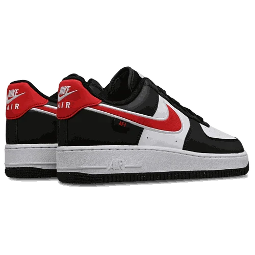 Nike Air Force 1 '07 men’s side view