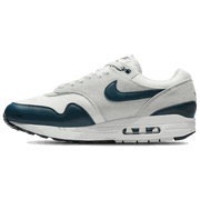 Nike Air Max 1 OG colorway for men