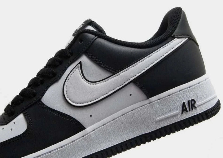 Nike Air Force 1 '07 men’s side view