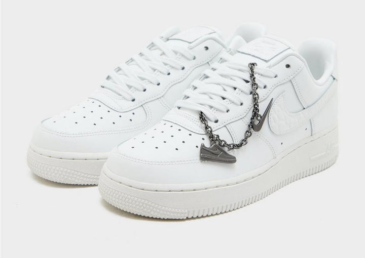 Nike Air Force 1 Low '07 (WOMEN)